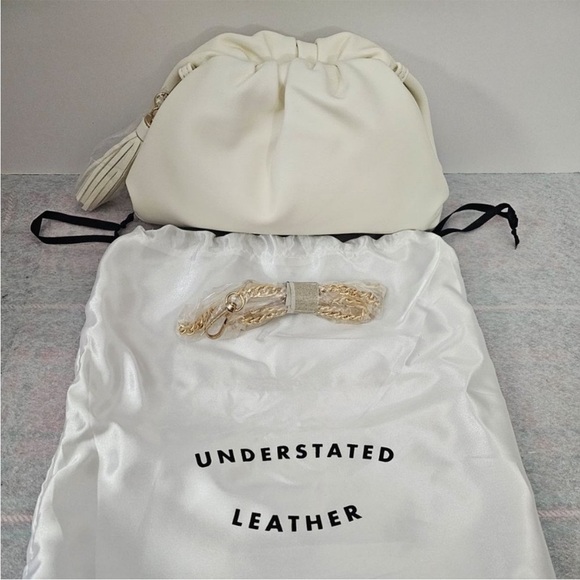 NWT Understated Leather pouch/crossbody - Picture 4 of 6